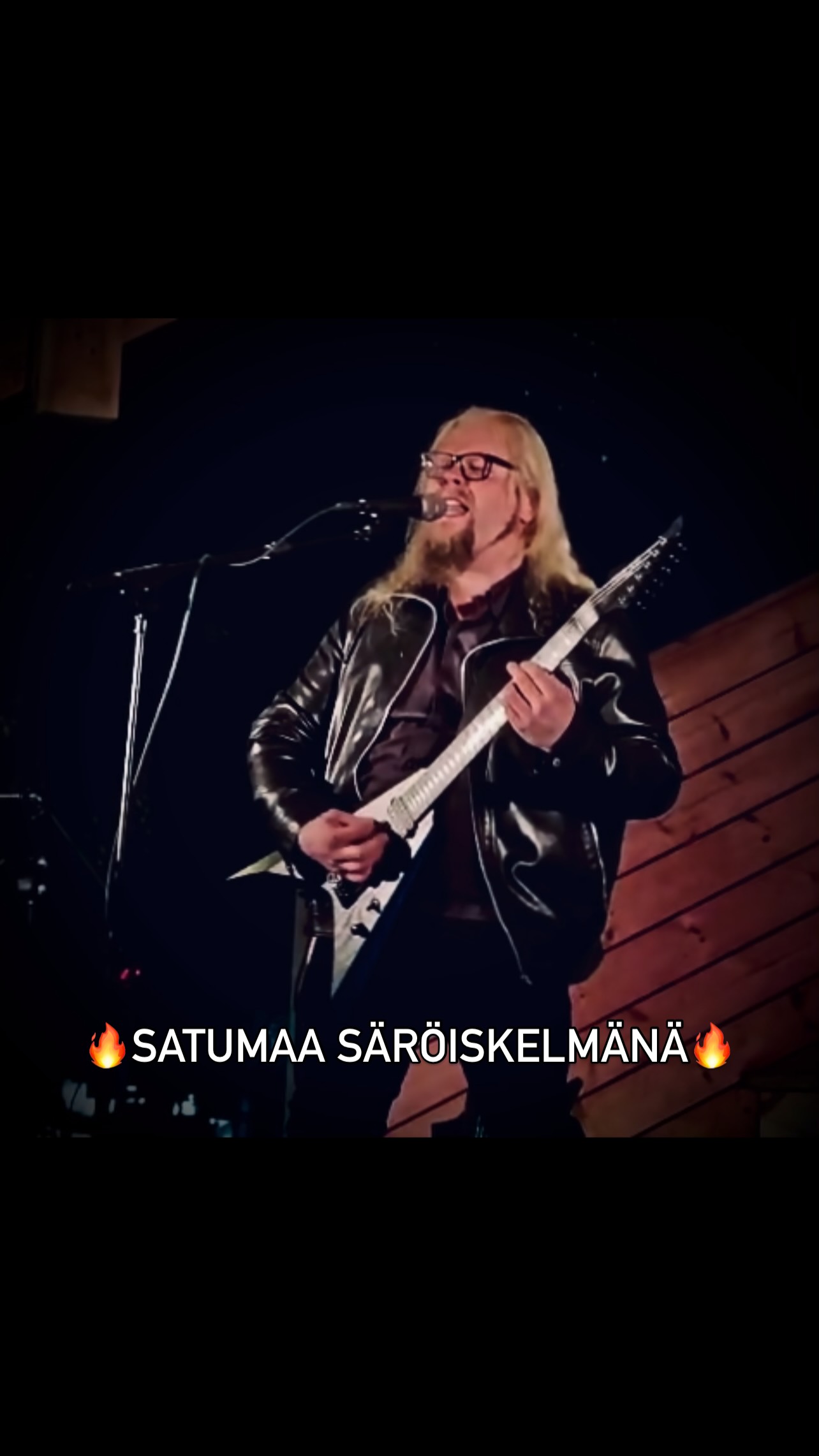 Kalle Caiania esittää Satumaata säröiskelmänä